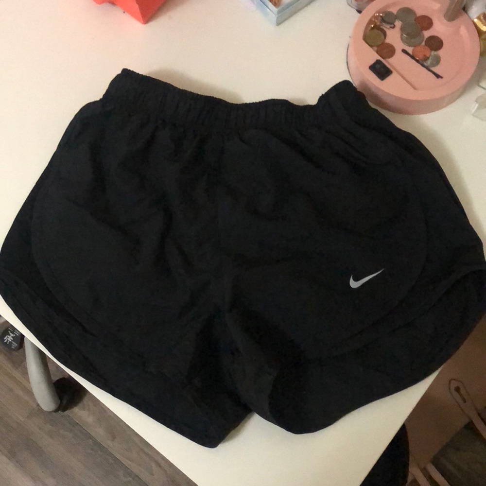 Nike shorts black